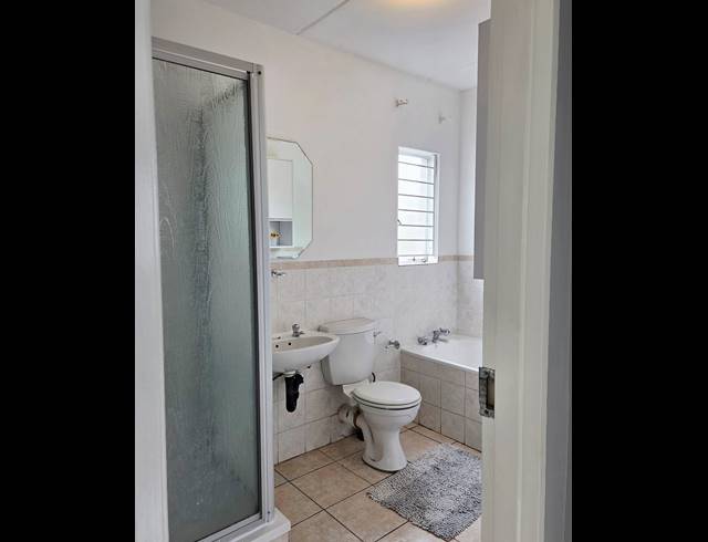 2 bed property for sale in NOORDHANG